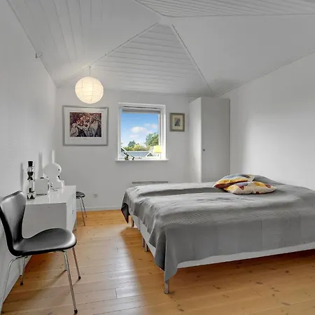Lovely In With Sauna Bogø By